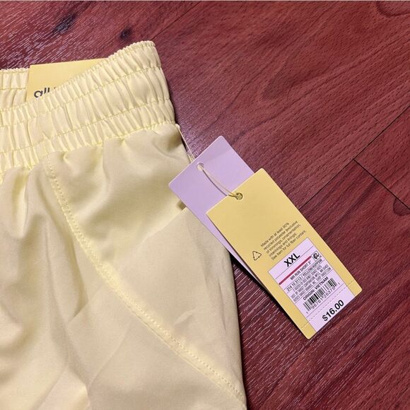NWT [all in motion] mid rise hilighter yellow run short 3” - Picture 9 of 9